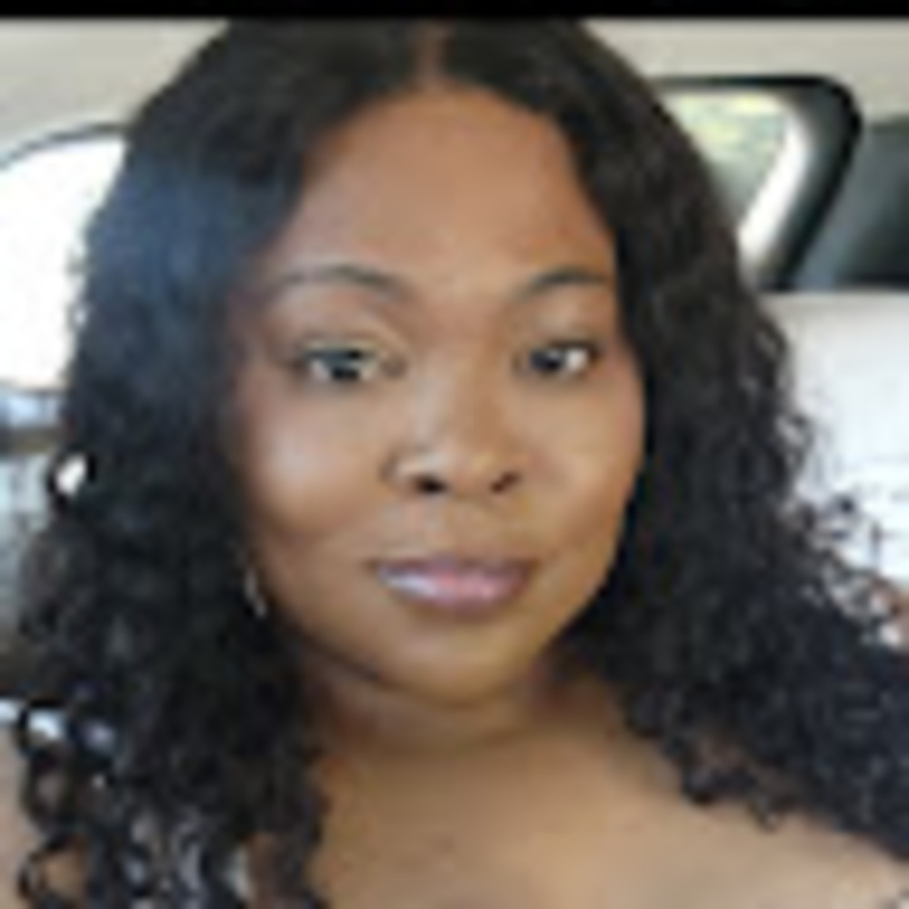 Meet your Posher, Latonya